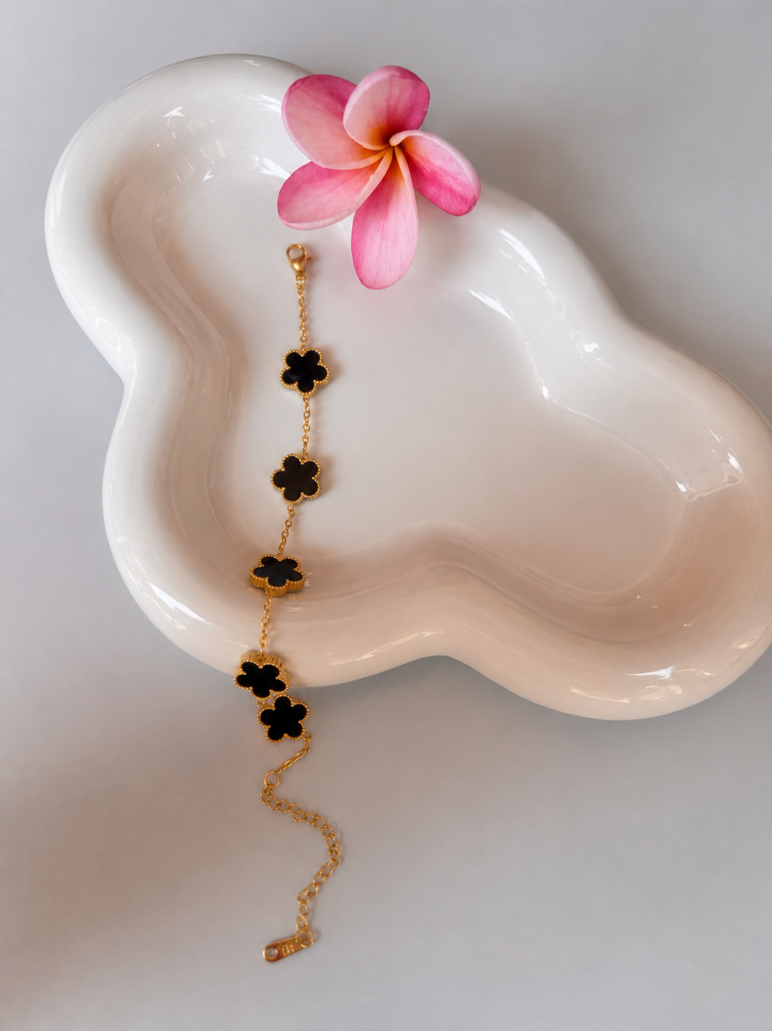 Midnight Clover Bracelet