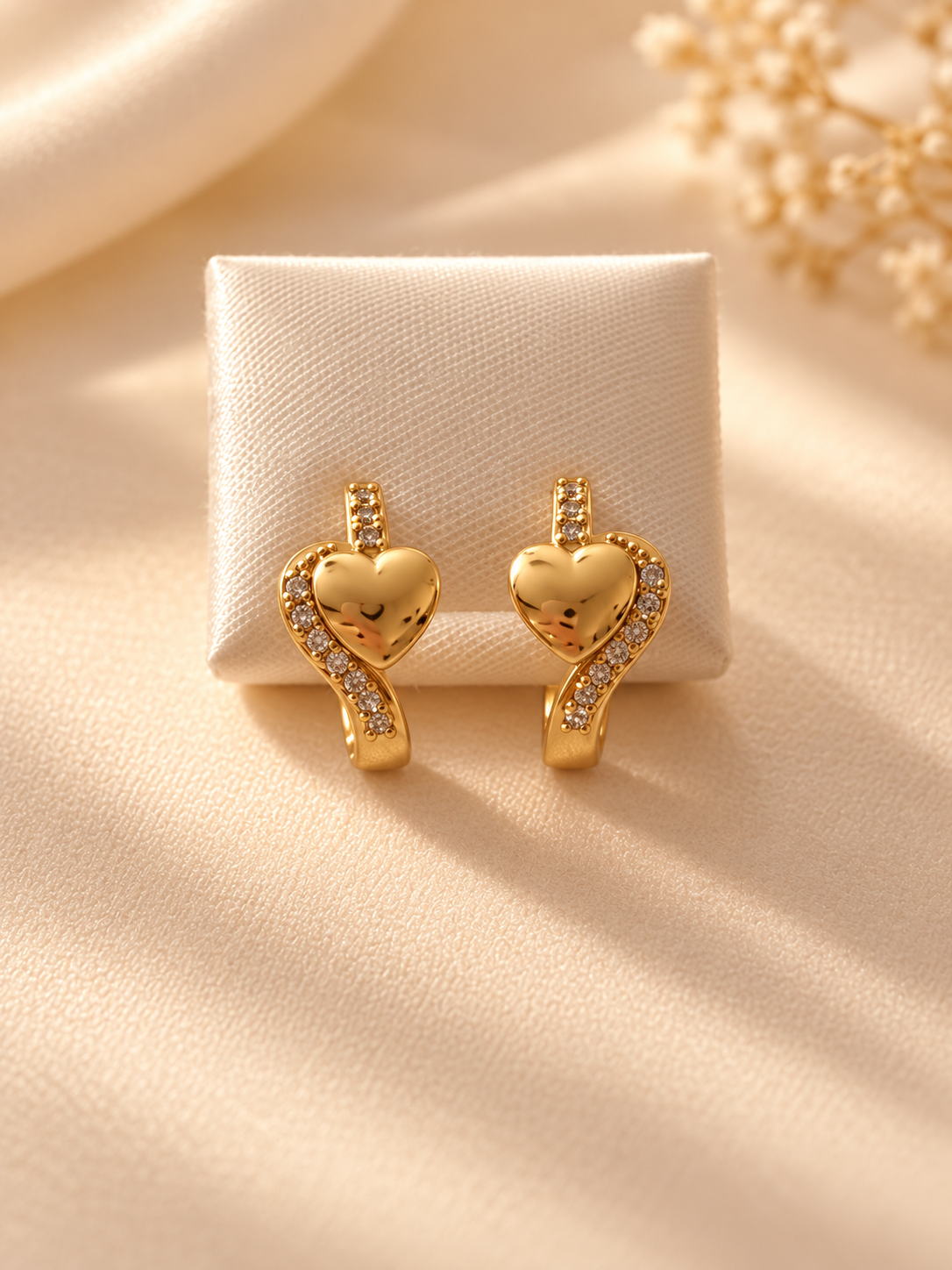 Golden Heart Cuff Earings